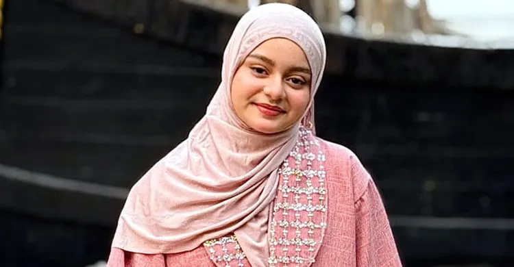 বিয়ের পিঁড়িতে সিমরিন লুবাবা