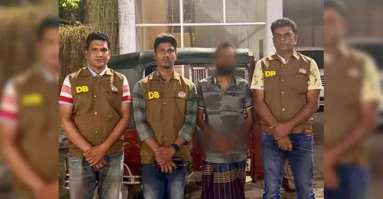 ডিবির অভিযানে হত্যা মামলার আসামী গ্রেফতার