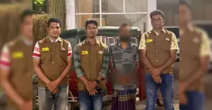 ডিবির অভিযানে হত্যা মামলার আসামী গ্রেফতার