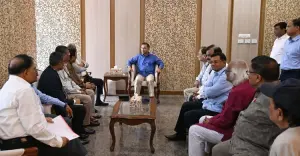 প্রধানমন্ত্রীর সঙ্গে পূজা উদযাপন পরিষদের নেতাদের সাক্ষাৎ