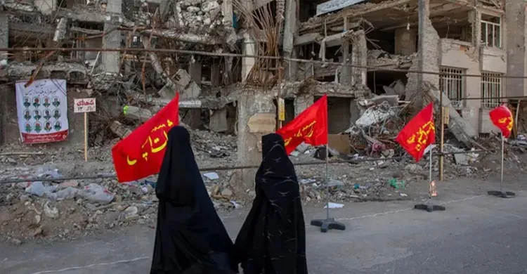 ইরানে দফায় দফায় বিমান হামলা চালাচ্ছে ইসরায়েলি বাহিনী