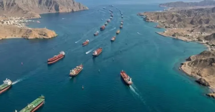 হরমুজ প্রণালীতে বিকল্প নৌপথ ঘোষণা ইরানের, নিরাপত্তা জোরদার