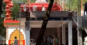 দৌলতপুরে কথিত পীরের আস্তানায় হামলা, ভাঙচুর ও অগ্নিসংযোগে নিহত ১