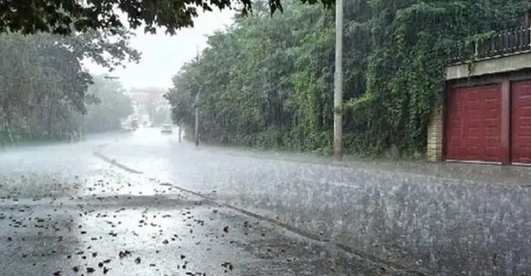 দেশজুড়ে বৃষ্টি ও শিলাবৃষ্টির পূর্বাভাস