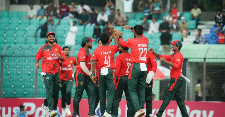 হৃদয়ের ফিফটিতে দুর্দান্ত জয়, সিরিজে এগিয়ে বাংলাদেশ