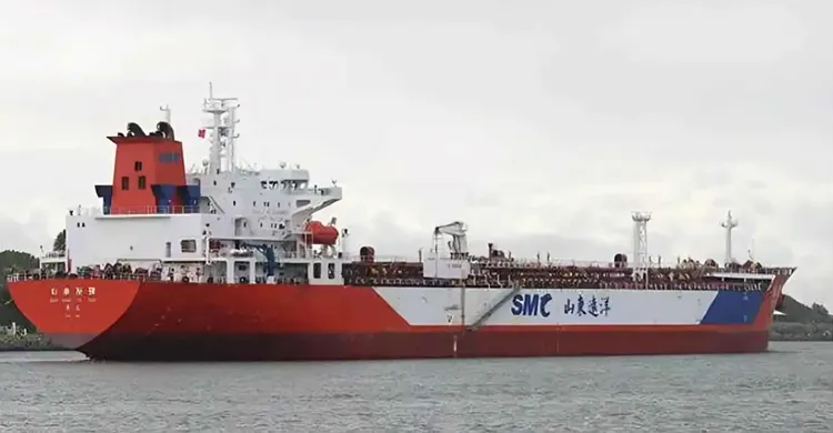 চট্টগ্রাম বন্দরে ২৬ হাজার টন অকটেন নিয়ে জাহাজ ‘কিউচি’, এক মাসে এলো ৭৯ হাজার টন