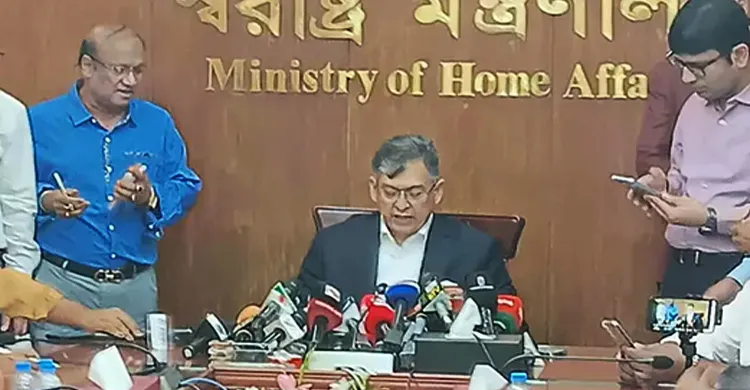 ডিআইজিদের বাধ্যতামূলক অবসর ‘রুটিন কাজ’: স্বরাষ্ট্রমন্ত্রী