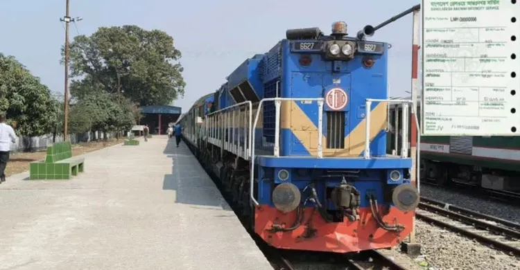 ঈদুল আজহা উপলক্ষে বুধবার থেকে ট্রেনের অগ্রিম টিকিট বিক্রি শুরু