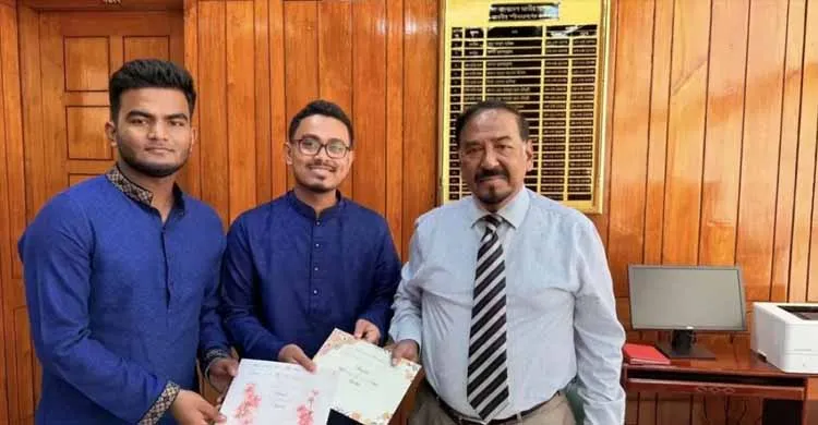 স্পিকারকে বিয়ের দাওয়াত দিলেন সাদিক কায়েম