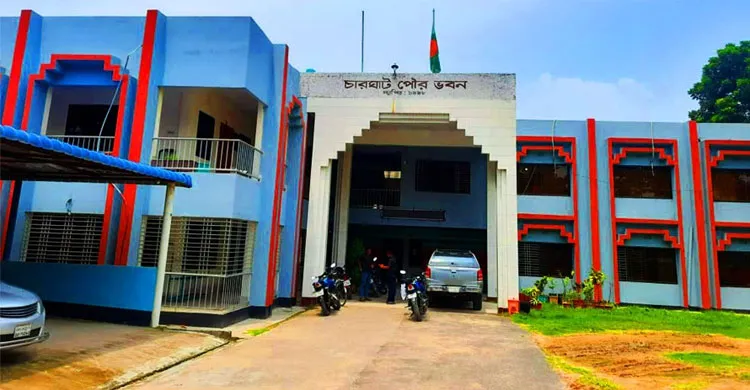 ২৮ বছরেও সেবার মান নিশ্চিত করতে পারেনি চারঘাট পৌরসভা, বিবিধ অনিয়মে জর্জরিত