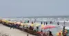 কুয়াকাটা সৈকতে উৎসবের আমেজ, ভিড় বাড়ার অপেক্ষায় ব্যবসায়ীরা