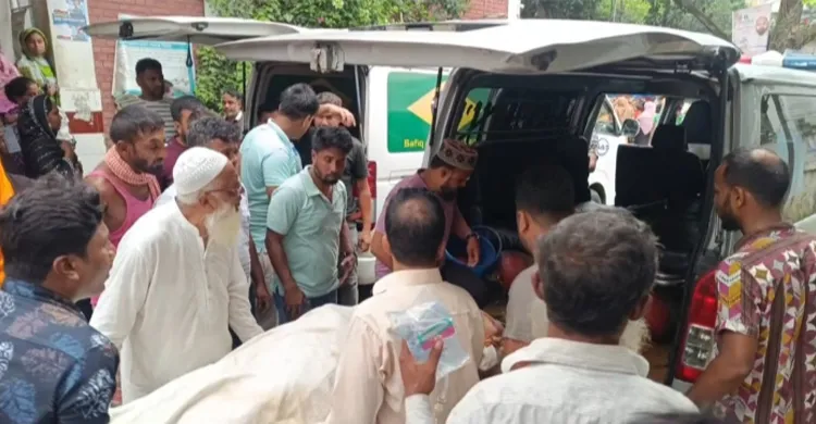ব্রাহ্মণবাড়িয়ায় সড়ক দুর্ঘটনায় মা-ছেলেসহ ৪ জনের মৃত্যু