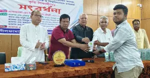 নীসক’র উদ্দ্যোগে কৃতি শিক্ষার্থীদের সংবর্ধনা ও সম্মাননা স্মারক প্রদান
