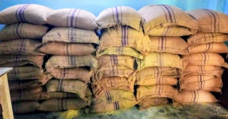 বগুড়ায় টিসিবির চাল অনলাইনে বিতরণ, বাস্তবে বঞ্চিত ভোক্তারা