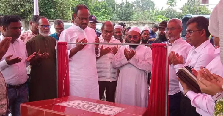 প্রতিটি নাগরিকের জন্য নিরাপদ পানি নিশ্চিত করতে কাজ করছে সরকার: প্রতিমন্ত্রী টুকু