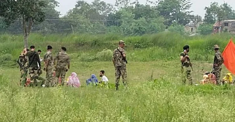 চাঁপাইনবাবগঞ্জ সীমান্তে ২০ জনকে ঠেলে পাঠানোর বিএসএফের আরেক চেষ্টা ব্যর্থ