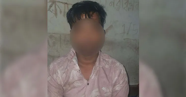 আদাবরে বিকাশ দোকান মালিককে কুপিয়ে ডাকাতি: প্রধান আসামি গ্রেফতার