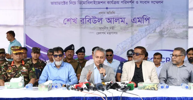 পদ্মা সেতুর নিচে মাটি অপসারণে ঝুঁকি নেই: সেতুমন্ত্রী