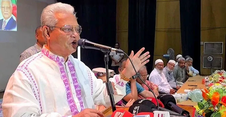 পটুয়াখালী বিএনপিকে আলতাফ হোসেন চৌধুরীর বার্তা: গ্রুপিংয়ের অবসান ঘটিয়ে ঐক্যবদ্ধ হোন