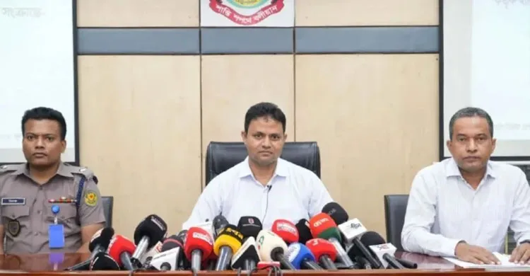 রাজধানীতে পাঁচ সদস্যের চক্র গ্রেপ্তার, মিলেছে একাধিক ভুক্তভোগীর আলামত