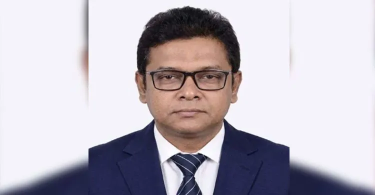 কাপাসিয়ায় জেলা প্রশাসক নূরুল করিম ভূঁইয়ার বিভিন্ন প্রতিষ্ঠান পরিদর্শন ও মতবিনিময়