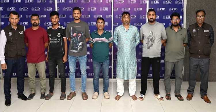 ইতালির ভিসা জালিয়াতি: প্রকৃত পাসপোর্টধারীর বদলে অন্য নারীকে পাঠানো, ৫৬ পাসপোর্টসহ গ্রেপ্তার ৭