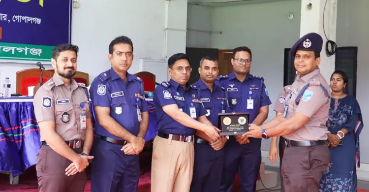 এই অর্জন পুরো থানার’: গোপালগঞ্জে শ্রেষ্ঠ ওসি কাশিয়ানীর মাহফুজুর