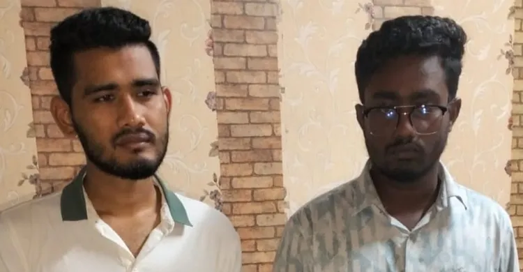 আশুলিয়ায় বিকাশের ই-মানি আত্মসাৎ: ২ কোটি ৩৫ লাখ টাকার কেলেঙ্কারিতে গ্রেপ্তার ২