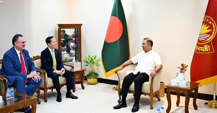 প্রধানমন্ত্রীর সঙ্গে যুক্তরাষ্ট্রের বিশেষ দূত সার্জিও গরের সাক্ষাৎ