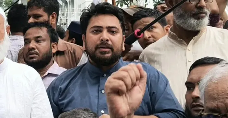 গ্যাসের দাম এক টাকাও বাড়ানো হলে সরকার টিকতে পারবে না: নাহিদ ইসলাম