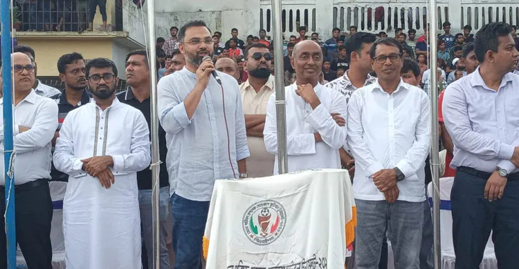 ‘খেলাধুলায় মাদকমুক্ত সমাজ, তৃণমূল থেকে প্রতিভা খুঁজতে চাই: আমিনুল হক’