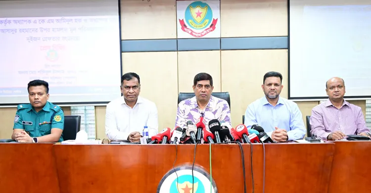 স্বরাষ্ট্রমন্ত্রীর নির্দেশের দুই ডাক্তারের উপর হামলাকারীদের গ্রেফতার করেছে ডিবি