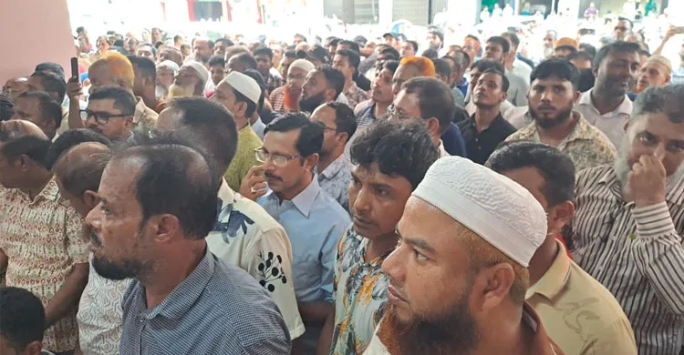 ঢাকা ওয়াসায় বিক্ষোভ, কর্মকর্তা প্রত্যাহার ও পদোন্নতির দাবি