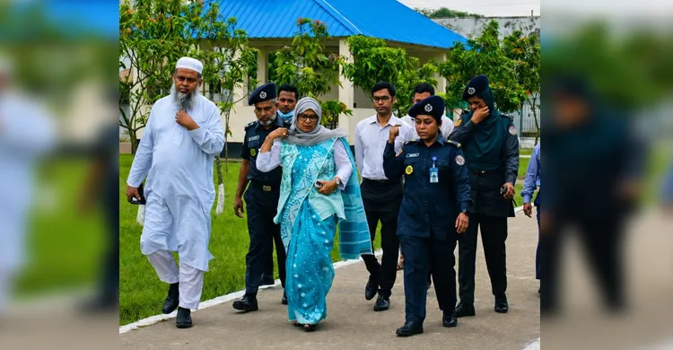 বন্দীদের সঙ্গে কথা বলে সন্তুষ্টি প্রকাশ, খাবার-চিকিৎসা ও পরিবেশ নিয়ে সংশ্লিষ্টদের নির্দেশনা