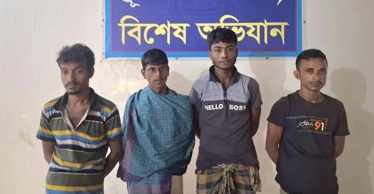 ভূরুঙ্গামারীতে ক্যাসিনো সম্রাট ও মাদক ব্যবসায়ী শিপনসহ গ্রেপ্তার ৪