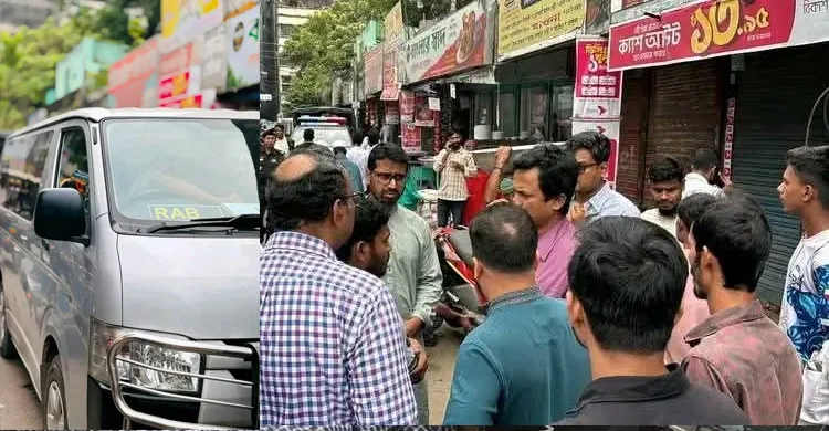 জবির ছাত্রী মেসে র‍্যাব পরিচয়ে প্রবেশের চেষ্টা, শিক্ষার্থীকে ‘অপহরণের’ অভিযোগ