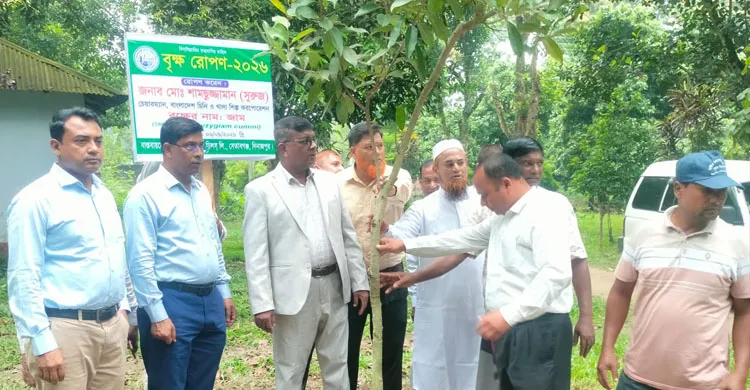 পরিবেশ সুরক্ষায় চিনিশিল্প কারখানায় বৃক্ষরোপণ কর্মসূচি এবং আখ রোপণ কার্যক্রমের শুভ উদ্বোধন