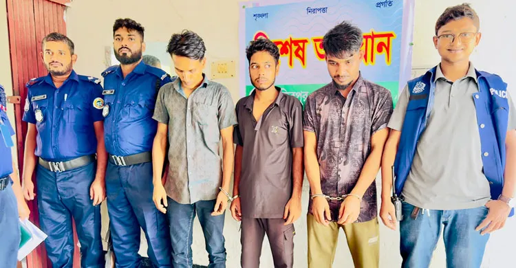 নাজিরপুরে পুলিশের বিশেষ অভিযানে গ্রেফতার ৩
