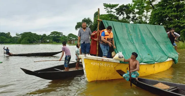 বড়লেখায় পাহাড়ি ঢলে অর্ধশতাধিক গ্রাম প্লাবিত, মানুষের চরম দুর্ভোগ