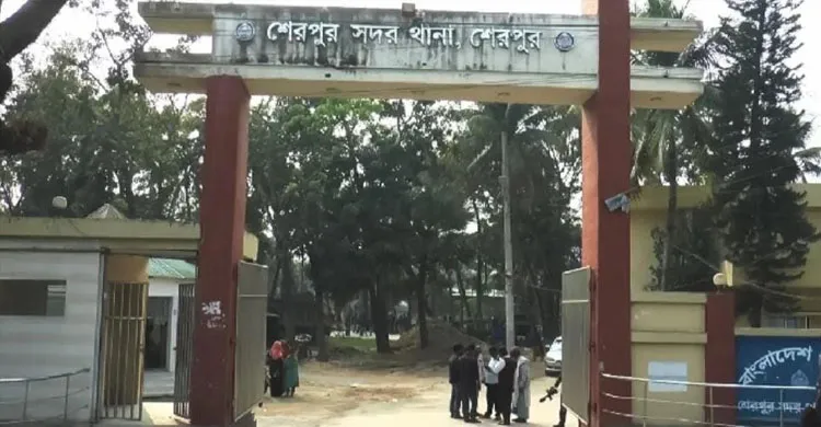 শেরপুরে চাচিকে গলা কেটে হত্যা, ভাতিজা আটক