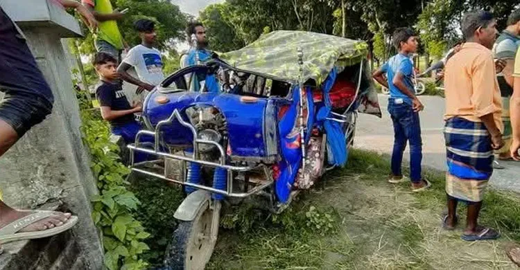 জীবননগরে সড়ক দুর্ঘটনায় নারীর মৃত্যু, আহত ৬
