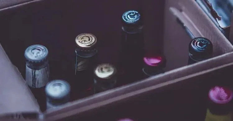 নাইজেরিয়ায় বিষাক্ত দেশি মদ পানে প্রাণ গেল ৪৮ জনের