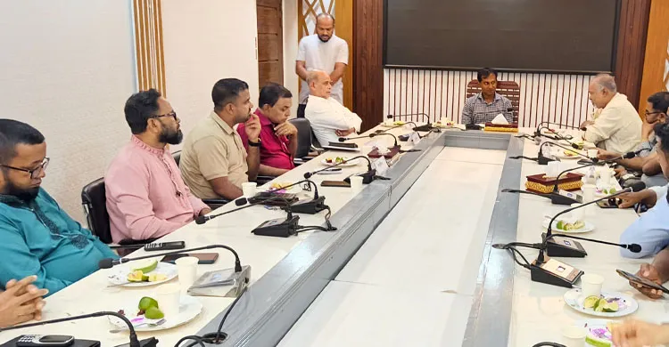 পিরোজপুর সদর ইউএনওর সঙ্গে সাংবাদিকদের পরিচয় ও মতবিনিময়