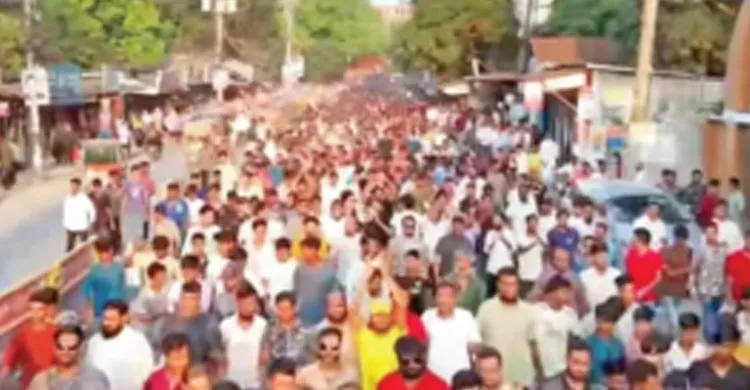 নৈরাজ্য ঠেকাতে রাজপথে বিএনপি