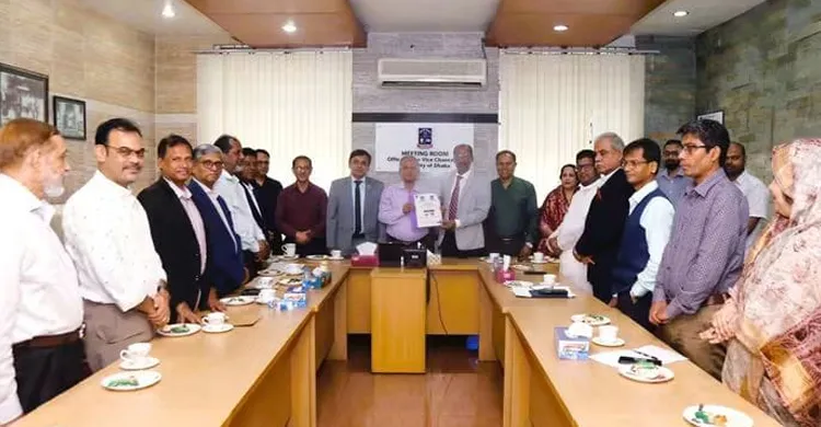 সাত কলেজের শিক্ষার্থীদের তথ্য-উপাত্ত ঢাকা সেন্ট্রাল ইউনিভার্সিটির কাছে হস্তান্তর