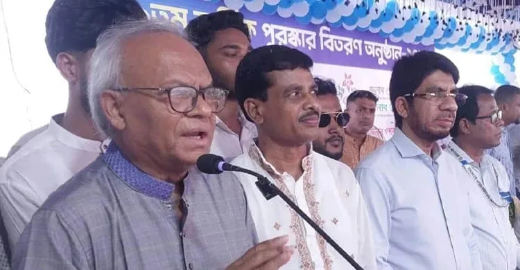 একটি চক্র সরকার ও দেশের ভাবমুর্তি নষ্টের ষড়যন্ত্র করছে: রিজভী