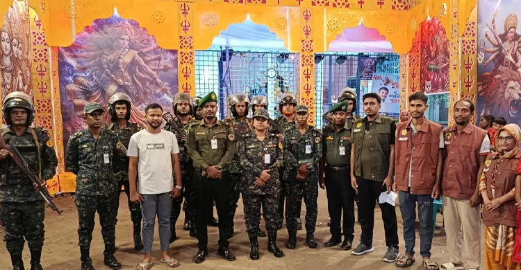শরীয়তপুরে বিভিন্ন পূজা মন্ডপ পরিদর্শনে ২৫ আনসার ব্যাটালিয়ান পরিচালক