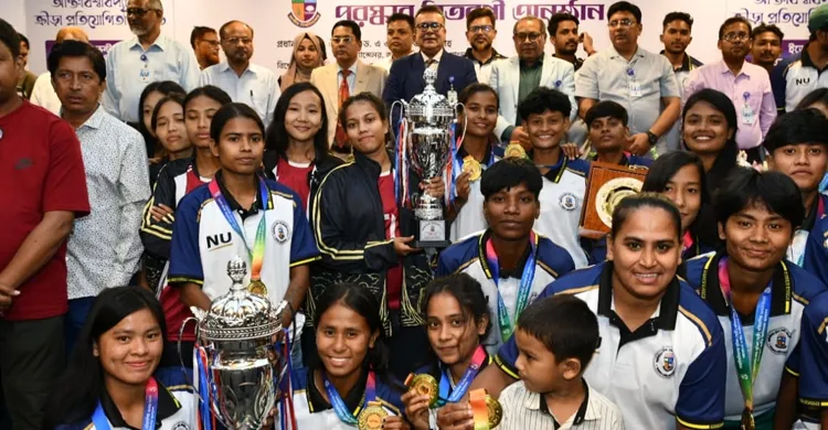 আন্তঃবিশ্ববিদ্যালয় ক্রীড়া প্রতিযোগিতায়  ছাত্রী ফুটবলে চ্যাম্পিয়ন জাতীয় বিশ্ববিদ্যালয়