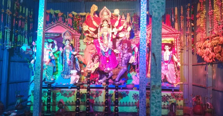 চরভদ্রাসনে শারদীয় দুর্গোৎসবের মণ্ডপ পরিদর্শন করলেন এমপি শহিদুল ইসলাম বাবুল