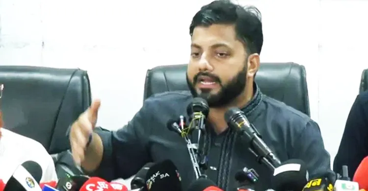 পদত্যাগ করলেন প্রতিমন্ত্রী ইশরাক হোসেন